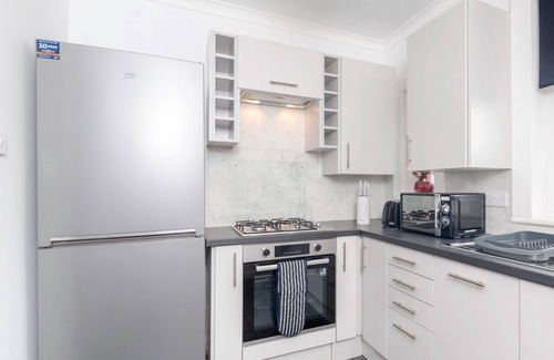 Glasgow Apartamento | Modern 2 bedroom apartment with parking and wifi.