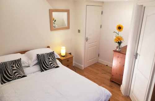 Uplands Apartamento | Modern, 2 Bedroom Apartment with Sofa Bed, Uplands, Swansea