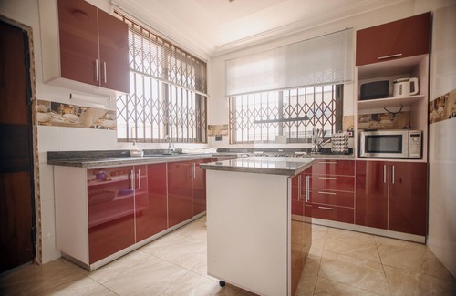 Aiyimensa Casa | Modern 2 bedroom fully furnished townhouse in a gated community near Aburi