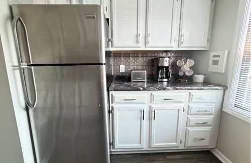 Evansville Casa | Modern 2 bedroom townhome great location Evansville near hospitals, University