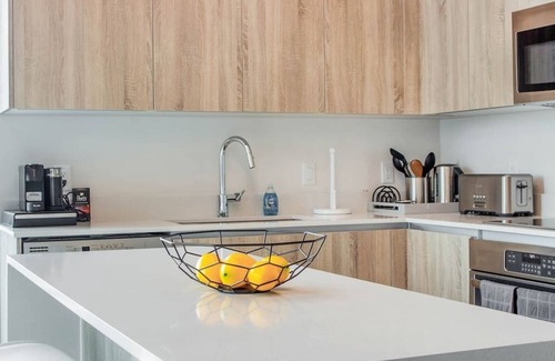 Northeast Miami Apartamento | Modern 2 BR w/pool/parking in MIA DESIGN DISTRICT