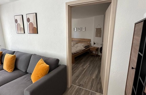 Selb Apartamento | Modern 2-room apartment with garden in a central location in Selb