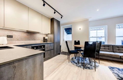 St. Pancras Apartamento | Modern 2Bed 1 Bath 5ppl/ 1 min Russel Square Tube