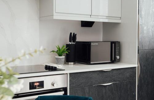 Dorking Apartamento | Modern 2Bed House - Walk to Station & High Street, Near Surrey Hills & Denbies Vineyard