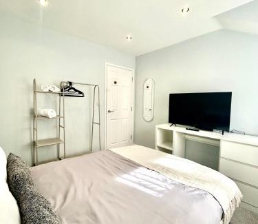 Telford Apartamento | Modern 2Bed Netflix & Free Parking Telford Gem