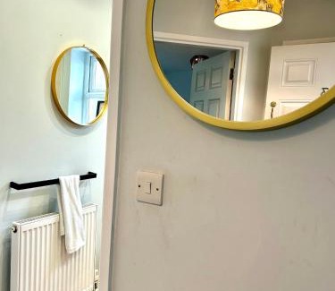 Telford Apartamento | Modern 2Bed Netflix & Free Parking Telford Gem