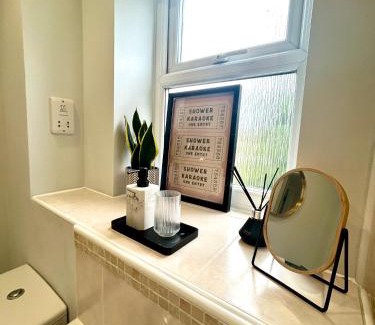 Telford Apartamento | Modern 2Bed Netflix & Free Parking Telford Gem