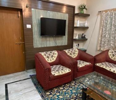 Green Valley Apartamento | Modern 2BHK Flat Apartment with Large Living Dinning and Kitchen