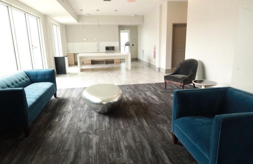 Downtown Baltimore Apartamento | Modern 2br 2Bth Downtown Baltimore Apt. w/Pool