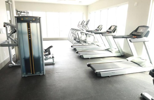 Downtown Baltimore Apartamento | Modern 2br 2Bth Downtown Baltimore Apt. w/Pool