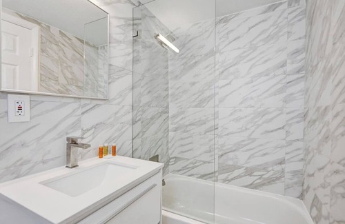 Galt Mile Hotel | Modern 2BR Adult-only Suite Near Fort Lauderdale’s Scenic Coast