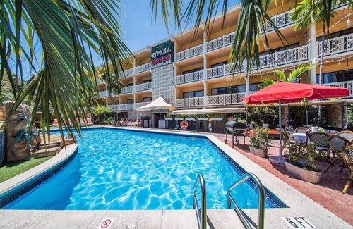 Galt Mile Hotel | Modern 2BR Adult-only Suite Near Fort Lauderdale’s Scenic Coast