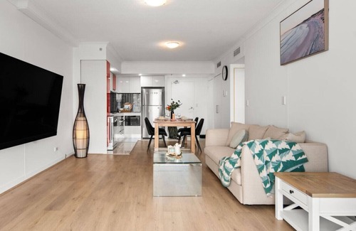 Southport Apartamento | Modern 2BR Apartment in Southport Central