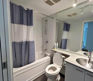 Gastown Apartamento | Modern 2BR Apartment in Gastown Steps from Downtown
