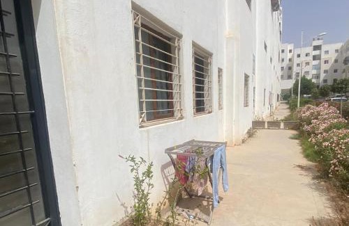 Cite Adrar Apartamento | Modern 2BR Apt RDC Fast Wi-Fi