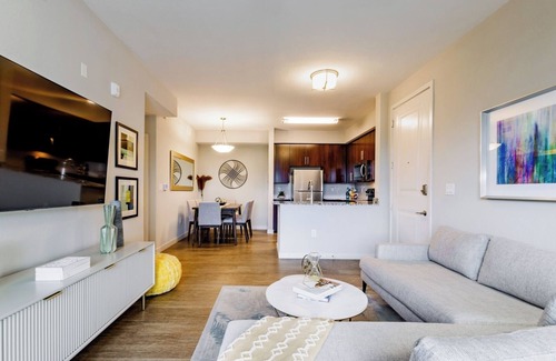 Three Oaks Apartamento | Modern 2BR Fort Myers Condo | Pool, BBQ and Near Beaches