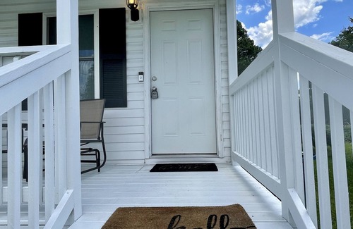 Murfreesboro Casa | Modern 2BR Getaway: Walk to Chowan University & Local Eats!