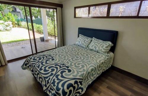 Uvita Casa | Modern 2br home - Walk to the beach!