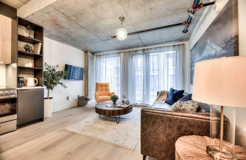 Cite Multimedia Apartamento | Modern 2BR Suite Old Montreal F3