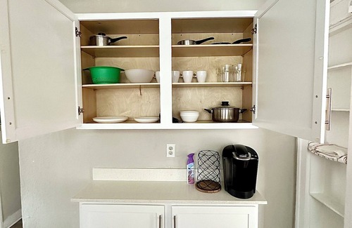 Springfield Apartamento | Modern 2BR w/Wi-Fi + Parking, Near Downtown Jax