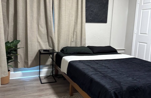 Springfield Apartamento | Modern 2BR w/Wi-Fi + Parking, Near Downtown Jax