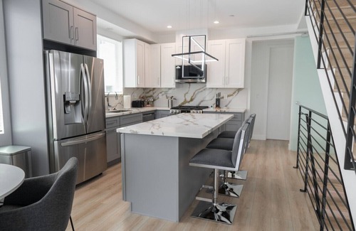NoHo Arts District Casa | MODERN 3-4 BR TOWNHOME BUILT 2023 w/ OFFICE, BONUS ROOM, GARAGE & EV CHARGER p64