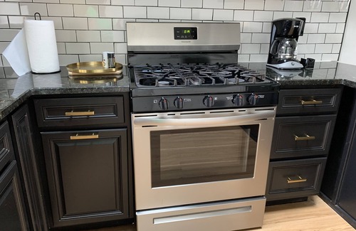 Northern Woods Casa | Modern 3 bd next to playground, trials and park
