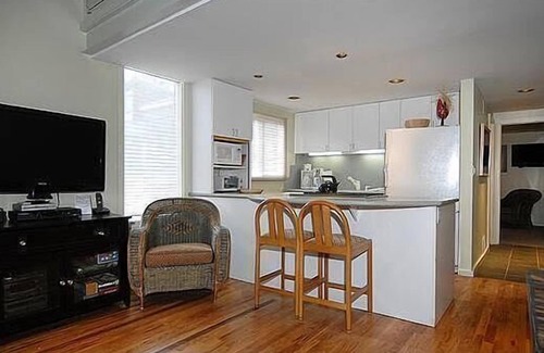 Snowmass Village Condominio | Condominio moderno de 3 recámaras, 3 baños, 3 pisos con comodidades en abundancia en una excelente ubicación.