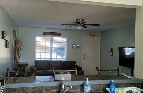 Kingsland Casa | Modern 3 bdrm home with a great view of a pond
