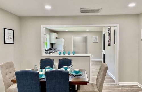 High Point Casa | Modern 3 Bdrm Private Home in Heart of High Point