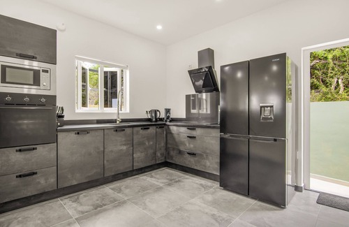 Grote Berg Apartamento | Modern 3-Bed Apartment in Papaya Resort Curacao