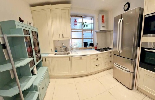 Surrey Docks Casa | Modern 3-Bed House in Surrey Quays