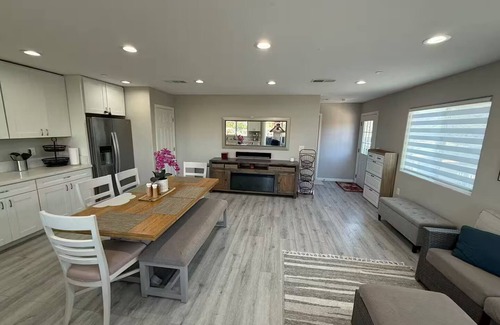 Linda Vista Casa | Modern 3-bed Hub resort/ping pong & pool table. Game room