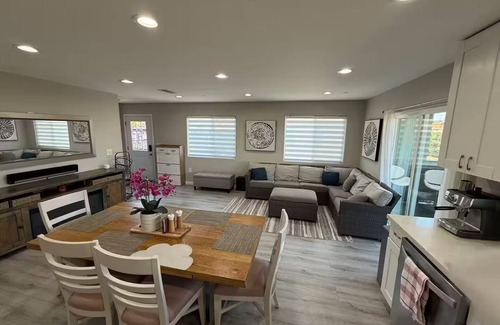 Linda Vista Casa | Modern 3-bed Hub resort/ping pong & pool table. Game room