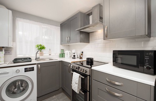 Warmsworth Casa | Modern 3 bed minutes from the A1