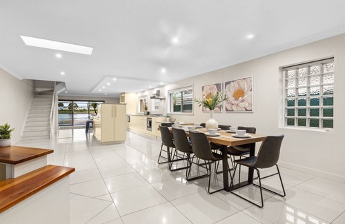 Cabarita Casa | Modern 3-Bed with Pool & Water Views by Beach