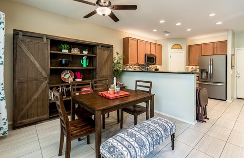 Apache Junction Casa | Modern, 3 Bedroom Home Near Superstition Mountain!