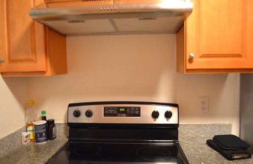 Albany Apartamento | Modern 3-Bedroom 2 Bathroom Suite with AC, Perfect for Family and Work Group