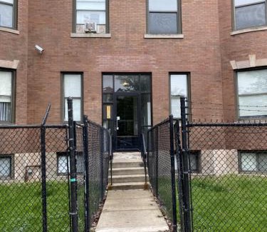 Bronzeville Apartamento | Modern 3 Bedroom Close to Downtown Chicago