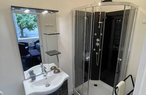 Excideuil Apartamento | Modern 3 bedroom cottage