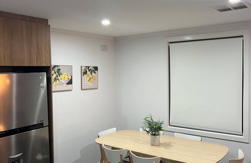 Higgins Casa | Modern 3-Bedroom Home, Belconnen – Free Parking