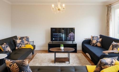 Sittingbourne Apartamento | Modern 3-Bedroom Home with Free Parking for Family, Contractors and Tourists!