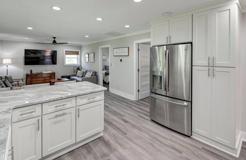 Chapin Casa | Modern 3-Bedroom on a Quiet Cove in Chapin