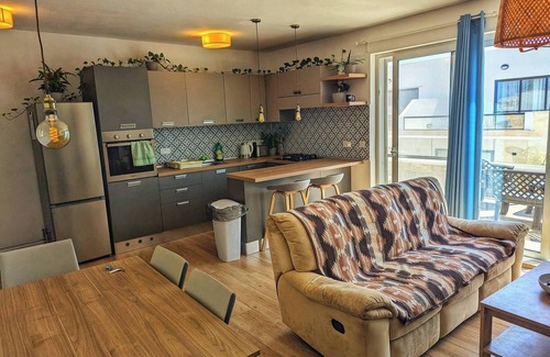 Msida Apartamento | Modern 3 Bedroom Penthouse With Rooftop Views