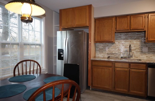Fairland Casa | 3 bed/ 2.5 bath in a Beautiful Townhouse