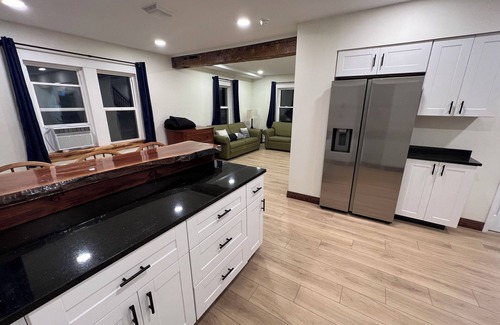 State College Casa | Modern 3 Bedroom House, walkable to downtown State College