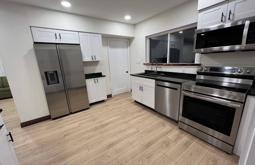 State College Casa | Modern 3 Bedroom House, walkable to downtown State College