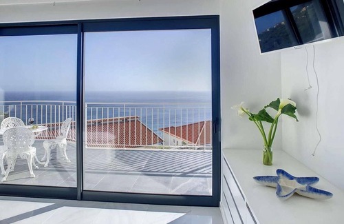 Estrela da Calheta Villa | modern 3 bedroom villa in Calheta