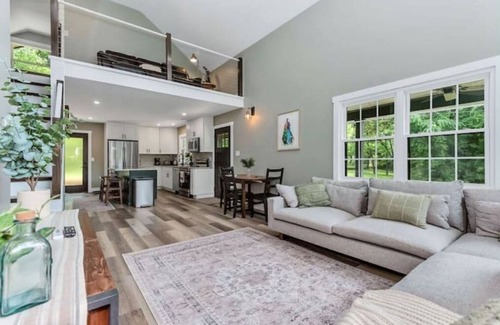 Belmont Casa | Modern 3 BR house in Belmont