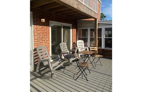 Kingman Park Casa | Modern 3BD 2.5 BTH in a Quiet Classic Neighborhood